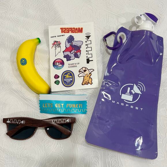 MAGfest 2020 Merch - Belt bag water bottle temp tattoo sunglasses Donkey Kong - Picture 5 of 6